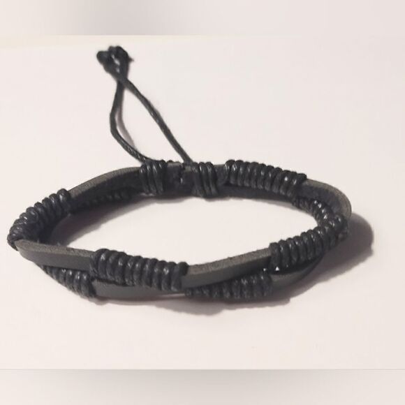 Men's bracelet leather layered black new d78 - Picture 1 of 1